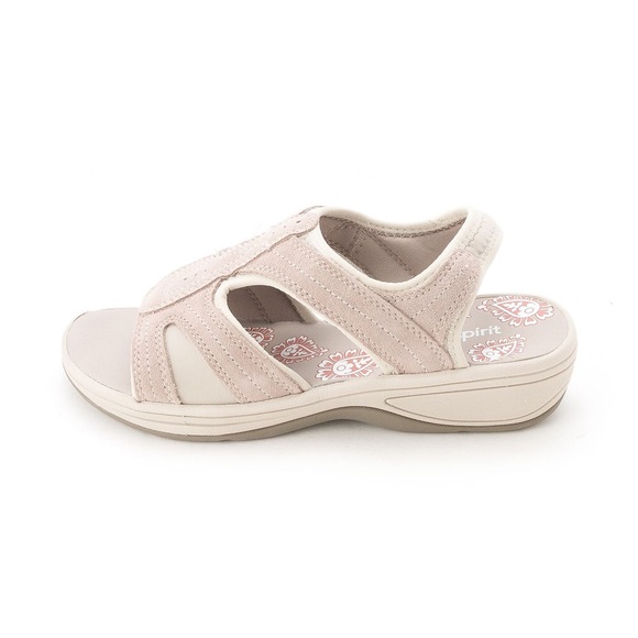 easy spirit sandals